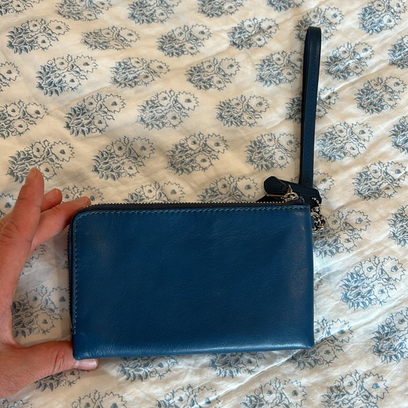 Coach blue wristlet - double zip - Picture 5 of 8